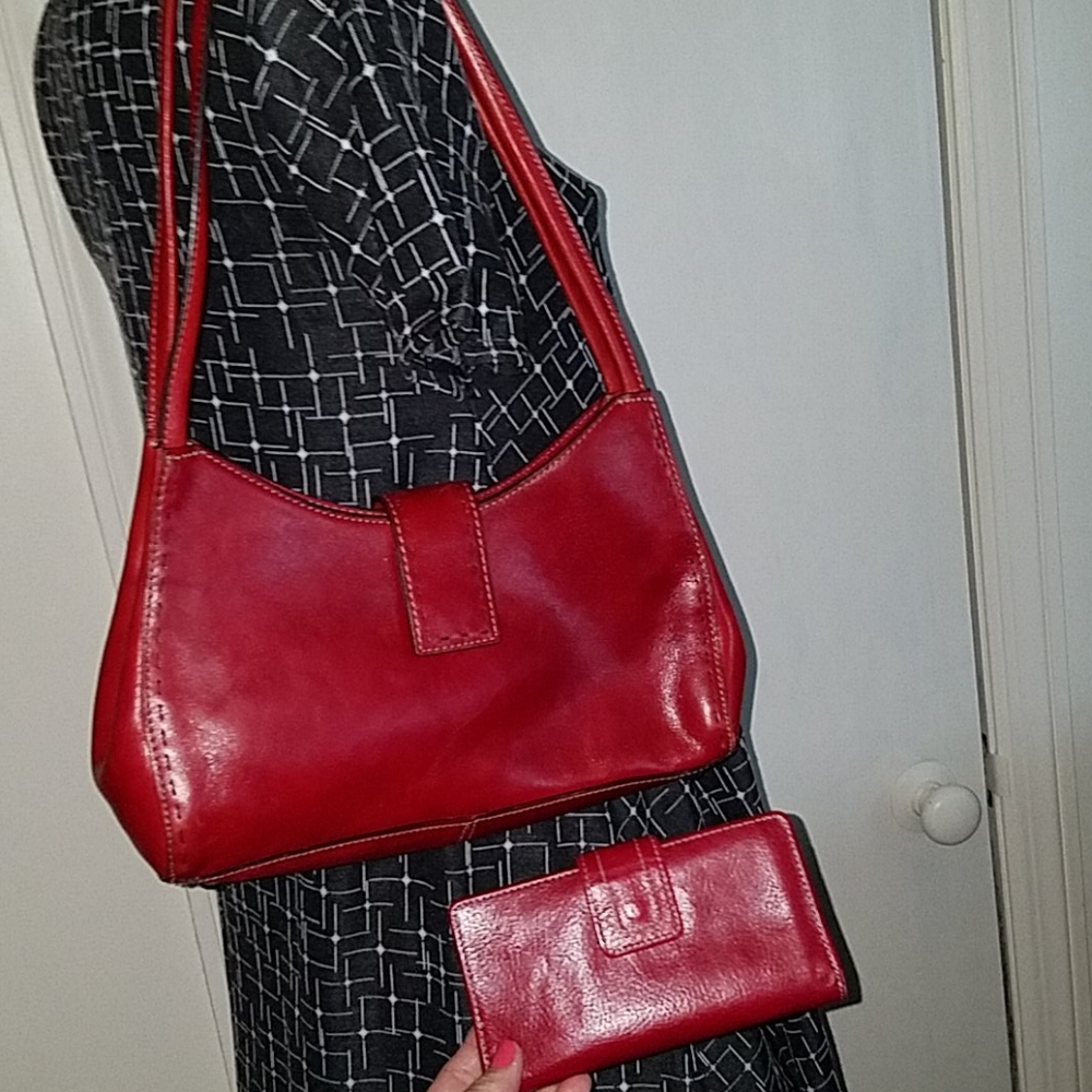 Fossil Bag And Wallet Set - image 2